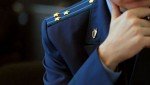 Сулейман-Стальская межрайонная прокуратура поддержала ходатайство следствия о заключении под стражу подозреваемого в умышленном причинении тяжкого вредя здоровью, повлекшем смерть потерпевшего